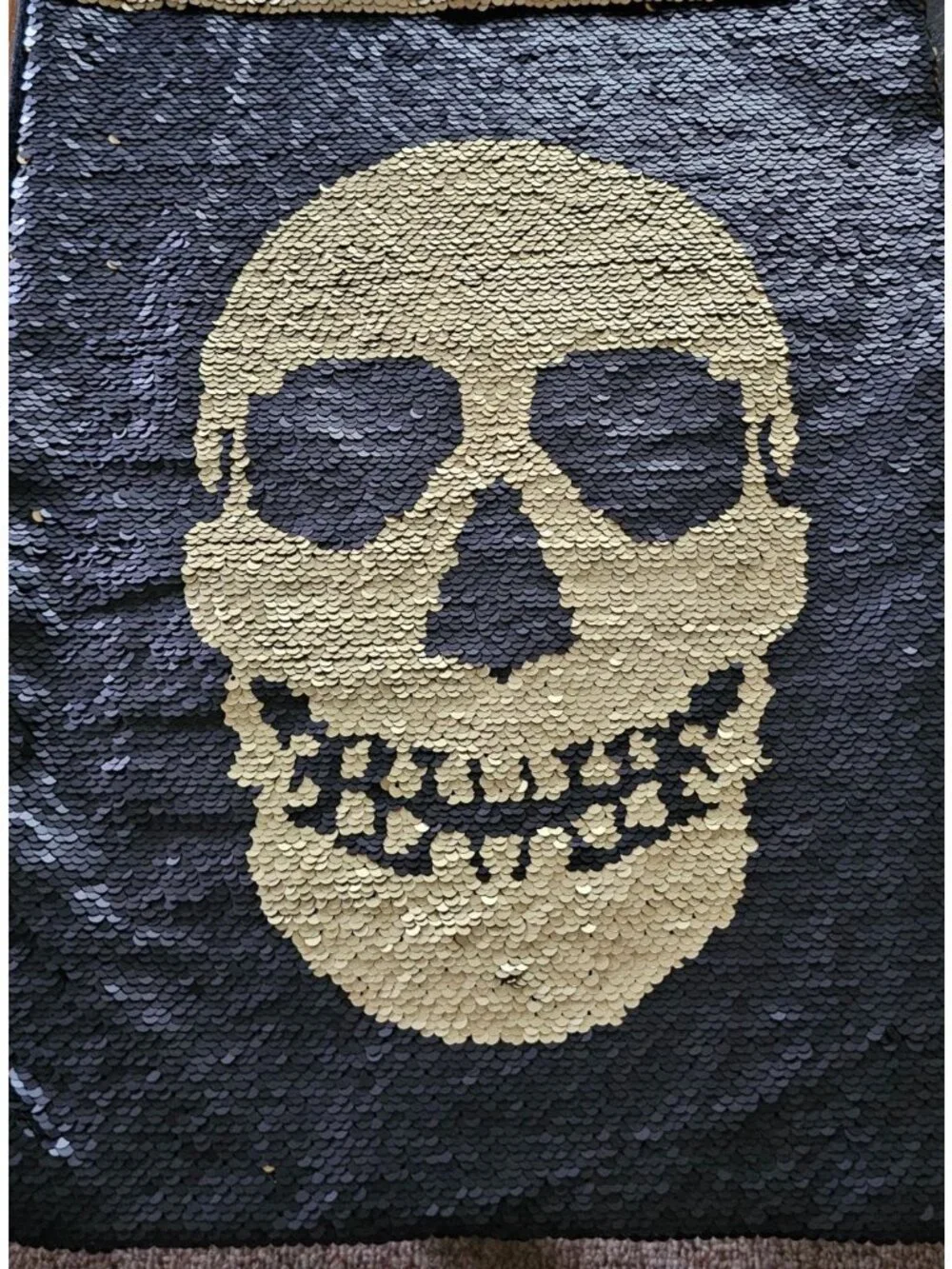 Max Studio Home Reversible Black Gold Skull Sequin Table Runner Halloween Decor
